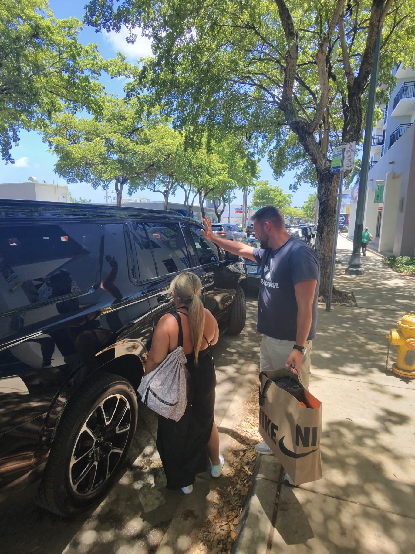 De compras por Miami con amigos