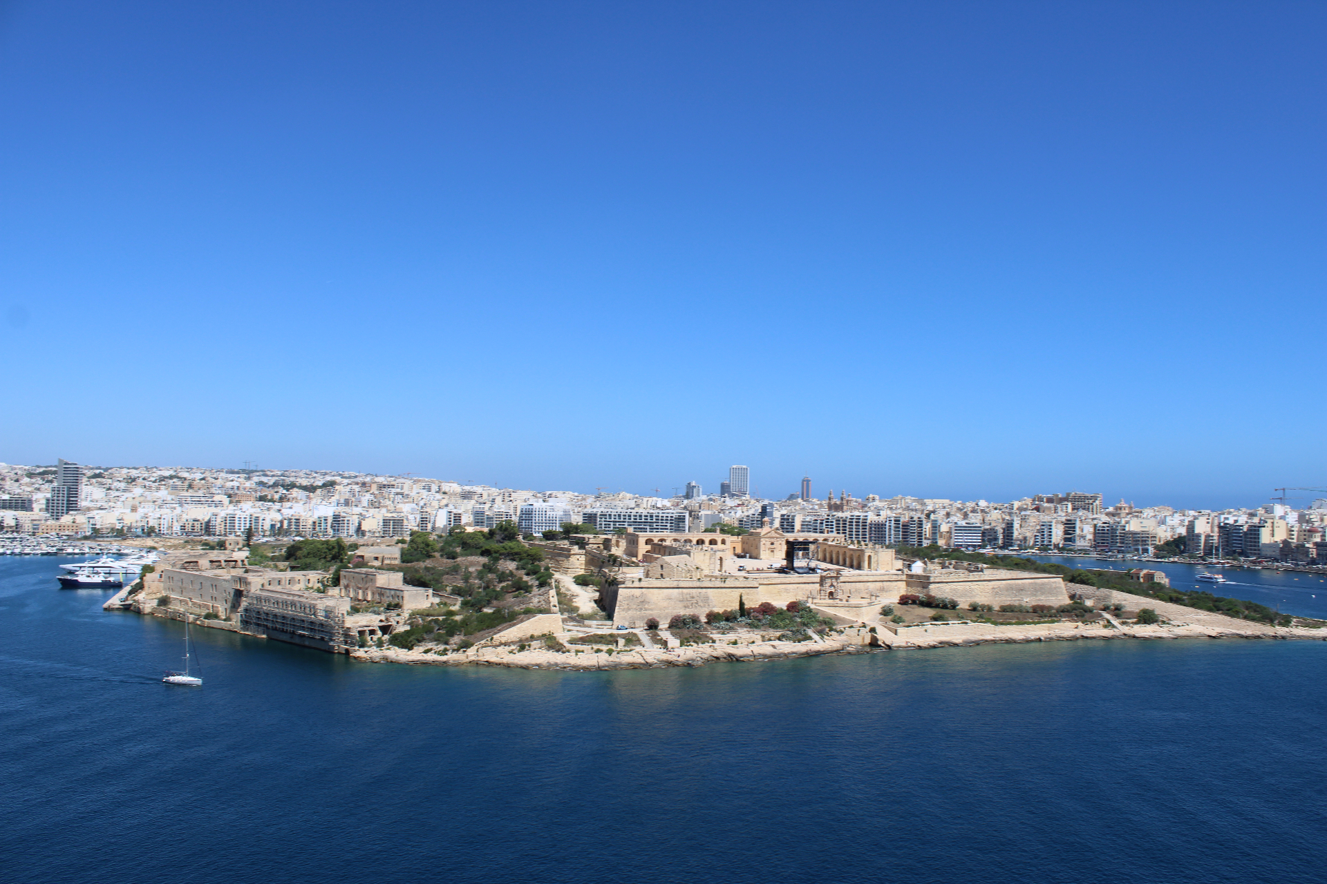 Bastiones de piedra caliza